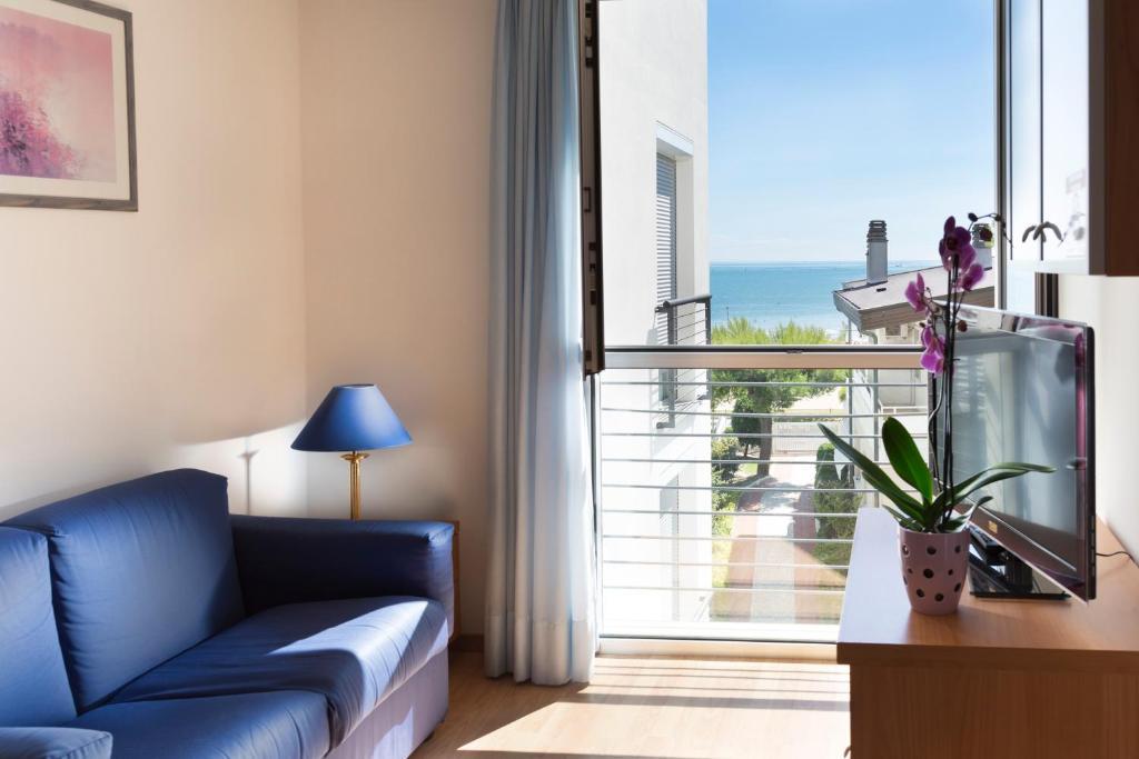 Aparthotel Esperya Lignano Sabbiadoro Ngoại thất bức ảnh