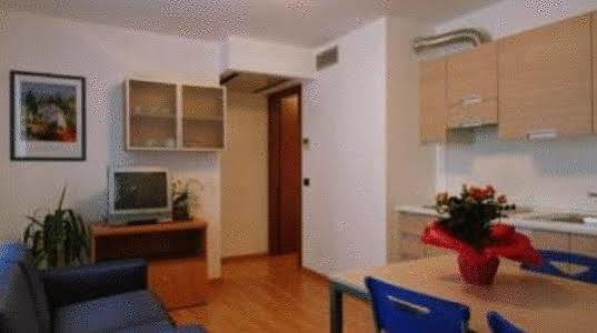 Aparthotel Esperya Lignano Sabbiadoro Ngoại thất bức ảnh